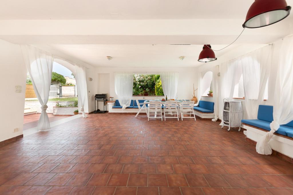 Villa Isabo โมลา ดิ บารี ภายนอก รูปภาพ